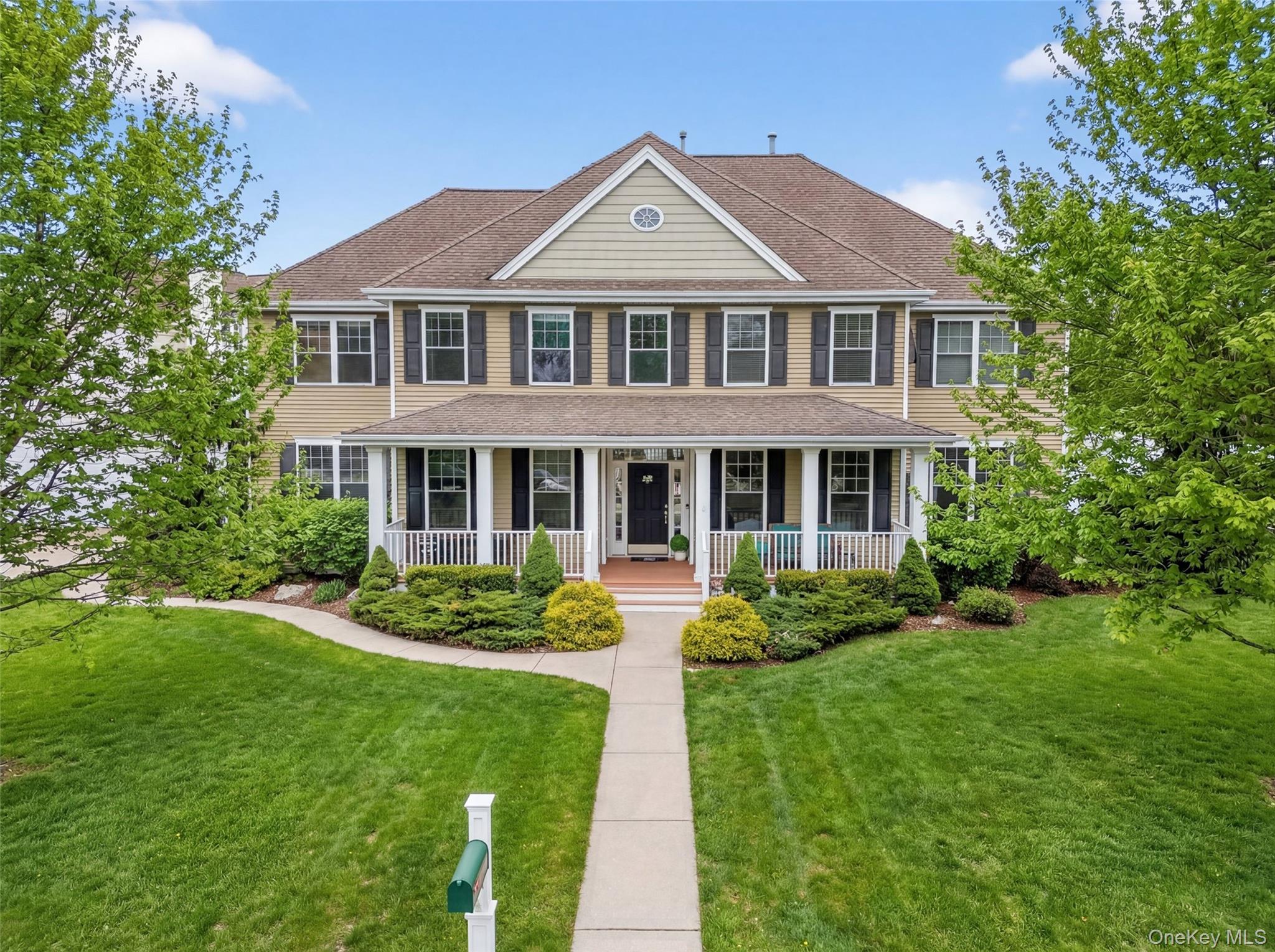 205 Buttonwood Way Hopewell Junction, NY 12533 - Photo 2 of 46