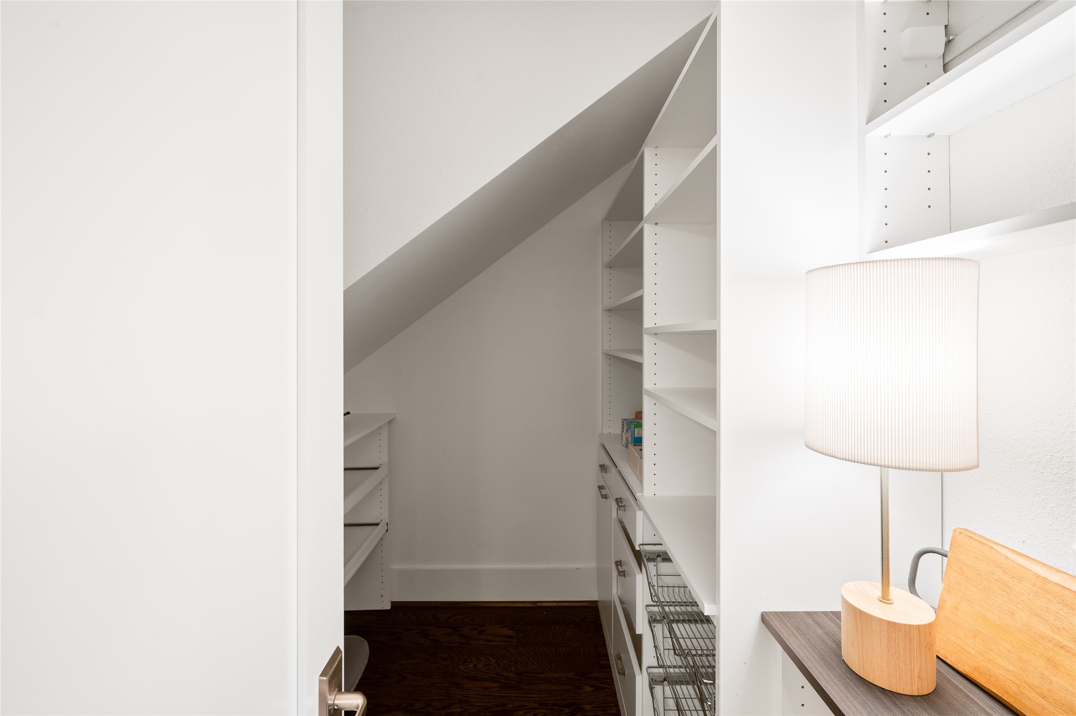 714 Wilken Street Houston, TX 77008 - Photo 13 of 35 a view of entryway and hall