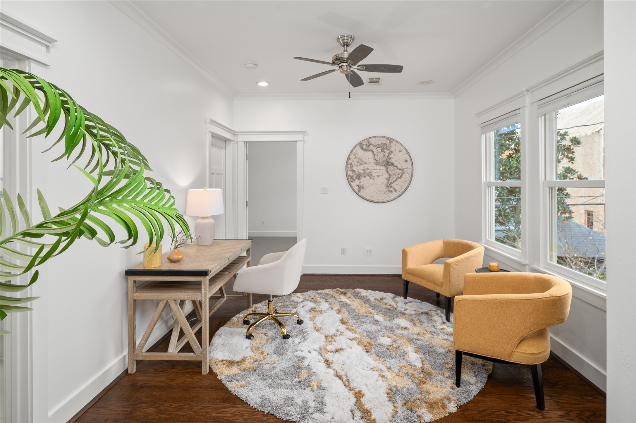 714 Wilken Street Houston, TX 77008 - Photo 26 of 35 a view of a livingroom with furniture