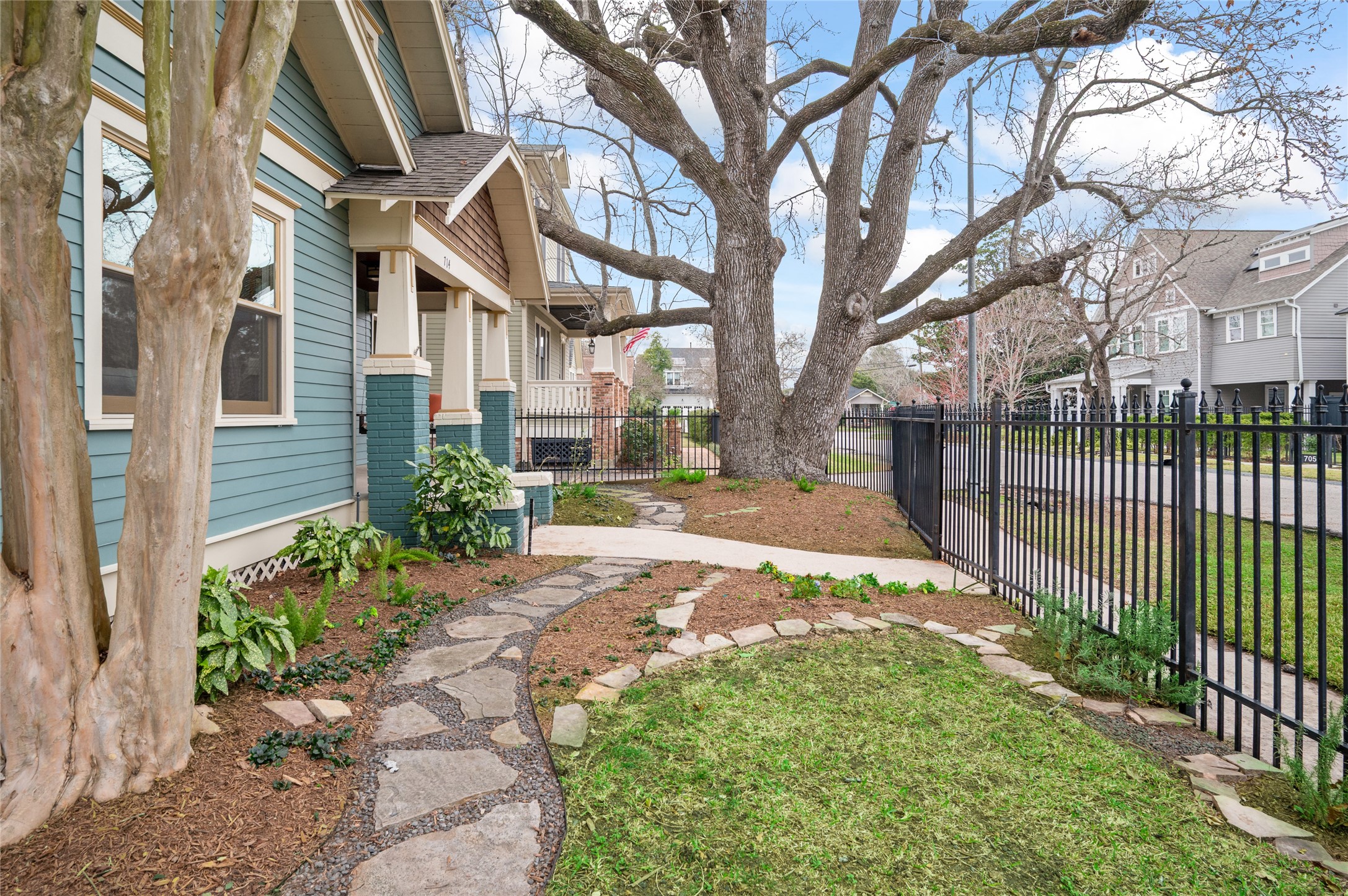 714 Wilken Street Houston, TX 77008 - Photo 3 of 35