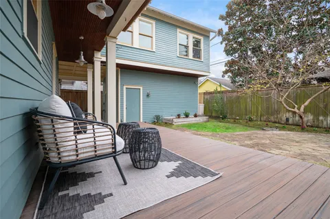 a picture of a bench in room