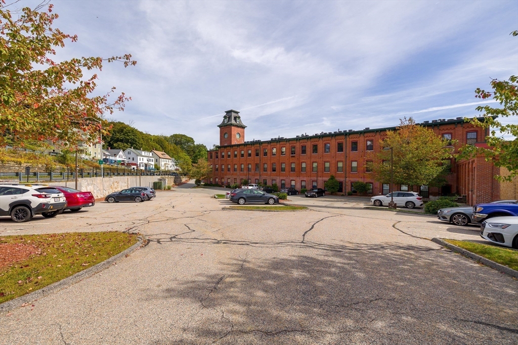 1511 Main Street, Unit C306 Worcester, MA 01603 - Photo 33 of 33 a view of a street with cars