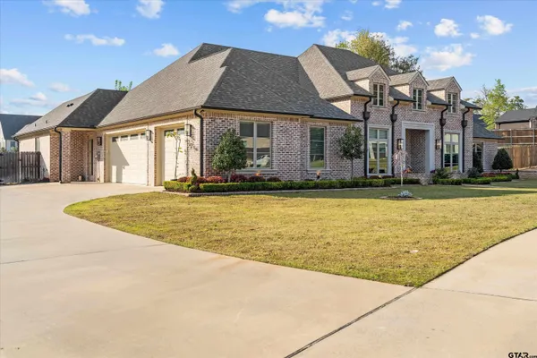 $985,000 | 2523 Oak Alley, Tyler, TX 75703