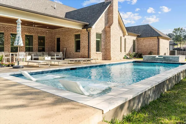 $985,000 | 2523 Oak Alley, Tyler, TX 75703