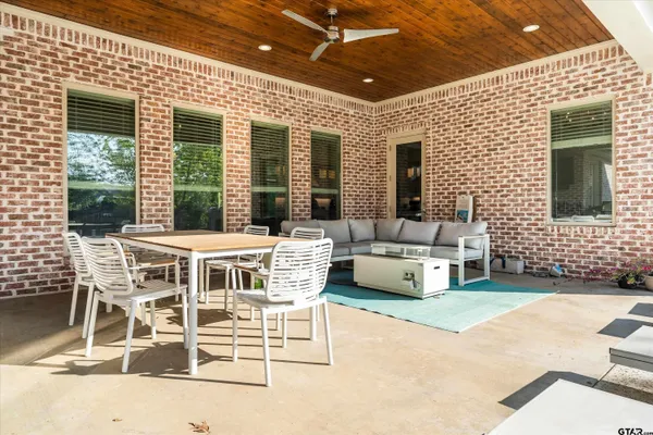 $985,000 | 2523 Oak Alley, Tyler, TX 75703