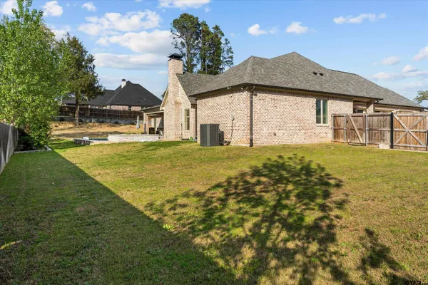 $985,000 | 2523 Oak Alley, Tyler, TX 75703