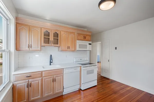 $3,200 | 62-64 Flett Road, Unit 64, Belmont, MA 02478