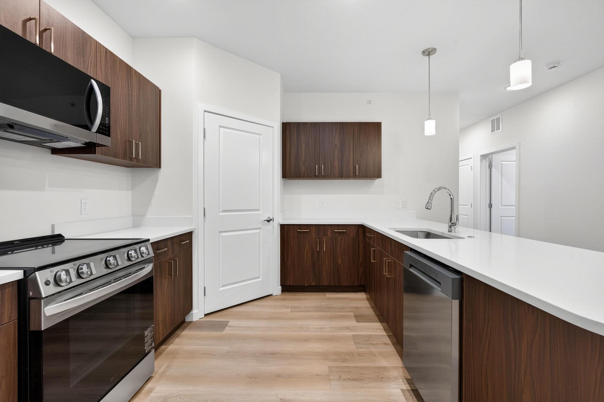 983 West State Street, Unit C203 Hurricane, UT 84737 - Photo 8 of 48 DSC09547