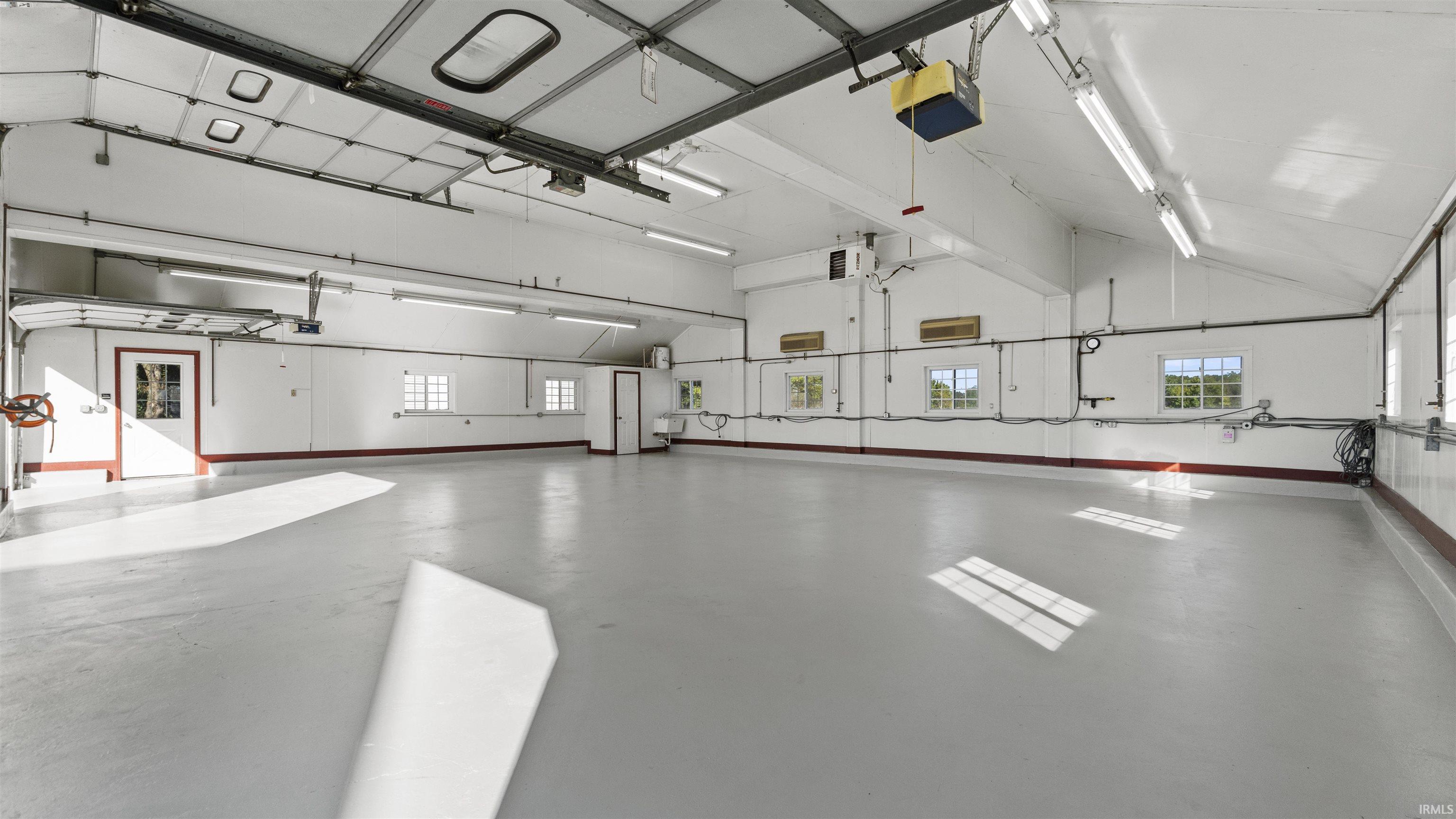 8605 North River Road Fort Wayne, IN 46815 - Photo 32 of 36