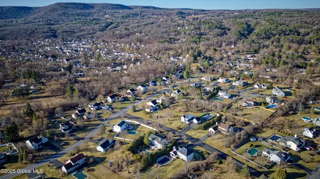 $655,000 | 4 Groot Drive, Altamont, NY 12009