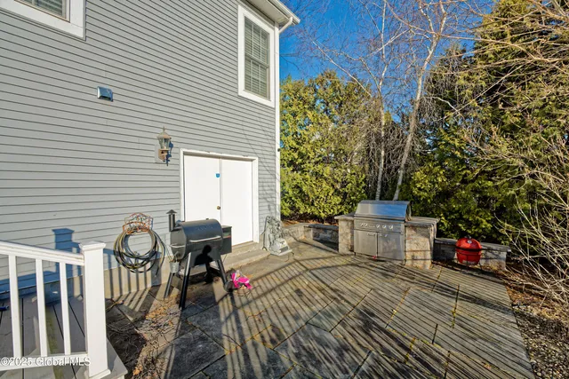 $655,000 | 4 Groot Drive, Altamont, NY 12009