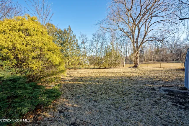 $655,000 | 4 Groot Drive, Altamont, NY 12009