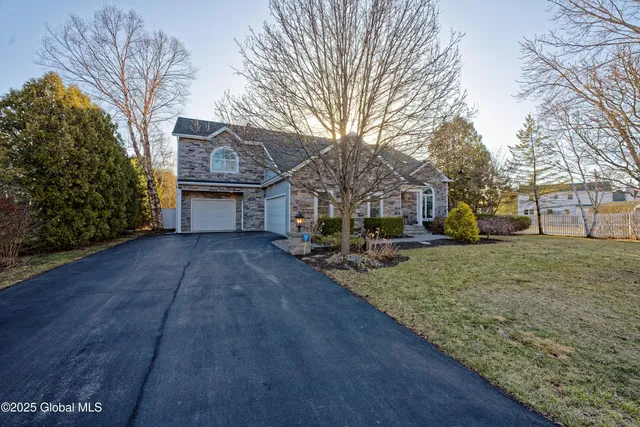 $655,000 | 4 Groot Drive, Altamont, NY 12009