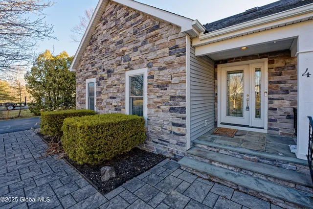 $655,000 | 4 Groot Drive, Altamont, NY 12009
