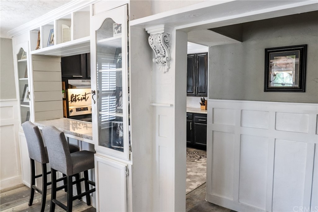 304 C Street Needles, CA 92363 - Photo 28 of 57 a dining room with furniture and window