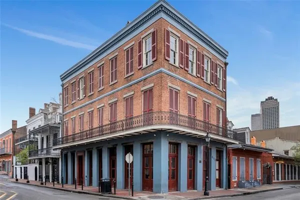 $1,650 | 438 Dauphine Street, Unit 1A, New Orleans, LA 70112