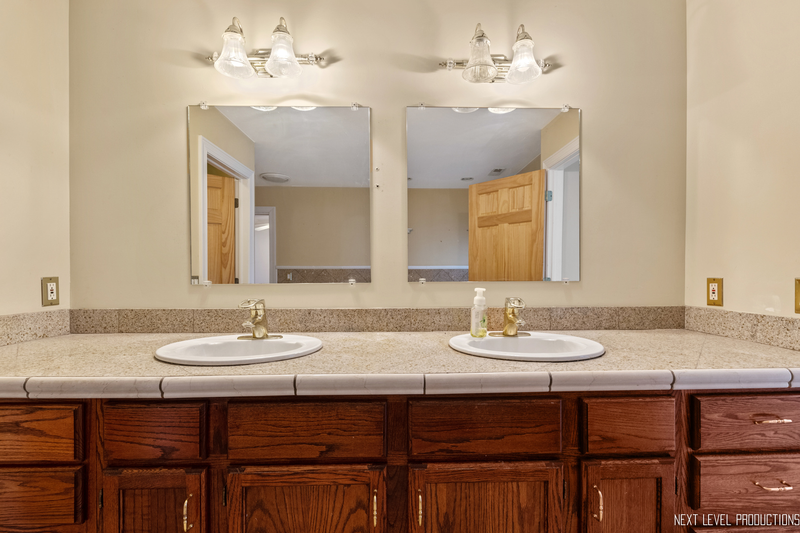 40W787 Whitney Road St. Charles, IL 60175 - Photo 36 of 50