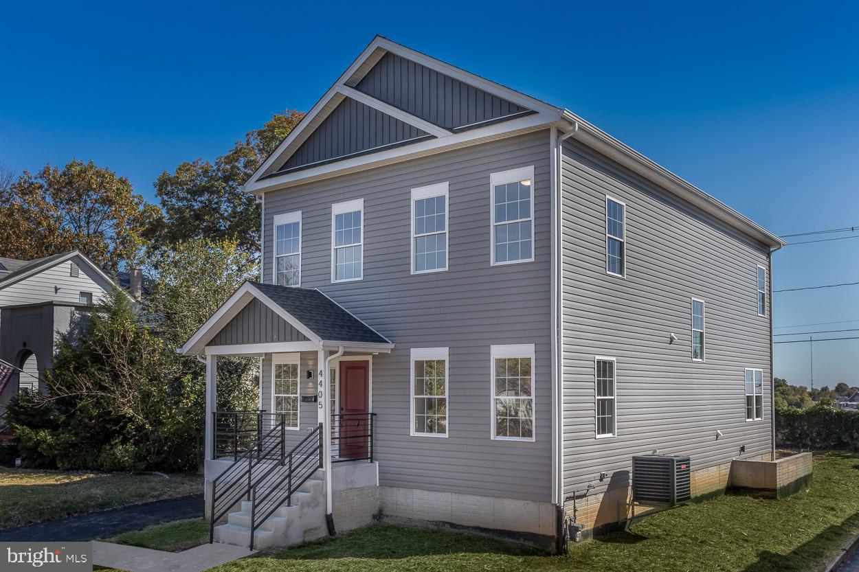 4405 Harcourt Road Baltimore, MD 21214 - Photo 3 of 37 Gallery Image 3