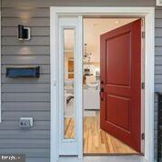 4405 Harcourt Road Baltimore, MD 21214 - Photo 4 of 37 Gallery Image 4