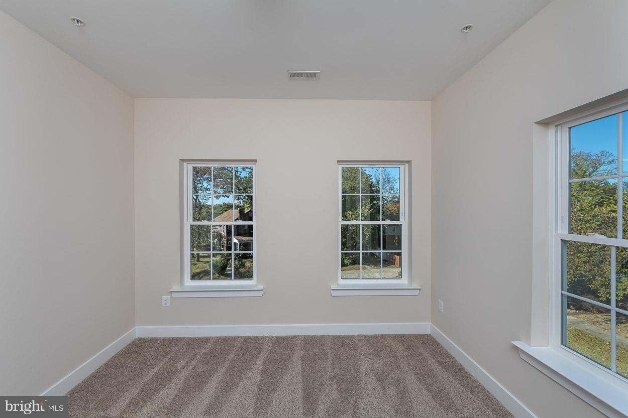 4405 Harcourt Road Baltimore, MD 21214 - Photo 31 of 37 Gallery Image 31