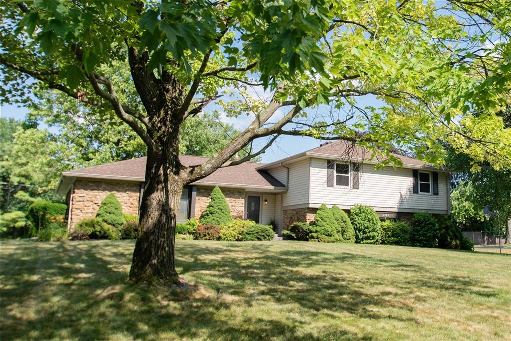 7225 Larkshall Road Indianapolis, IN 46250 - Photo 2 of 47 Gallery Image 2