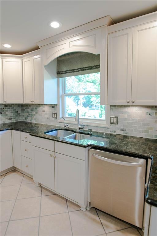 7225 Larkshall Road Indianapolis, IN 46250 - Photo 11 of 47 Gallery Image 11