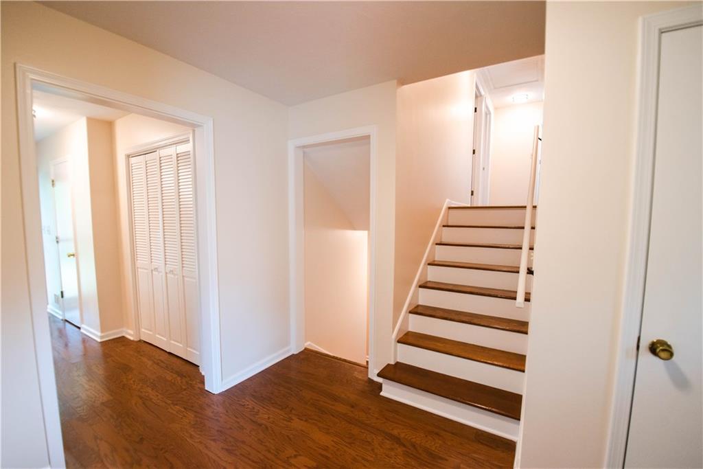 7225 Larkshall Road Indianapolis, IN 46250 - Photo 6 of 47 Gallery Image 6