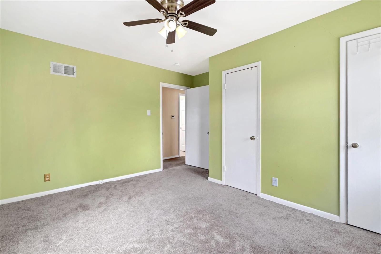 204 Lark Hill Lane Ballwin, MO 63021 - Photo 14 of 43