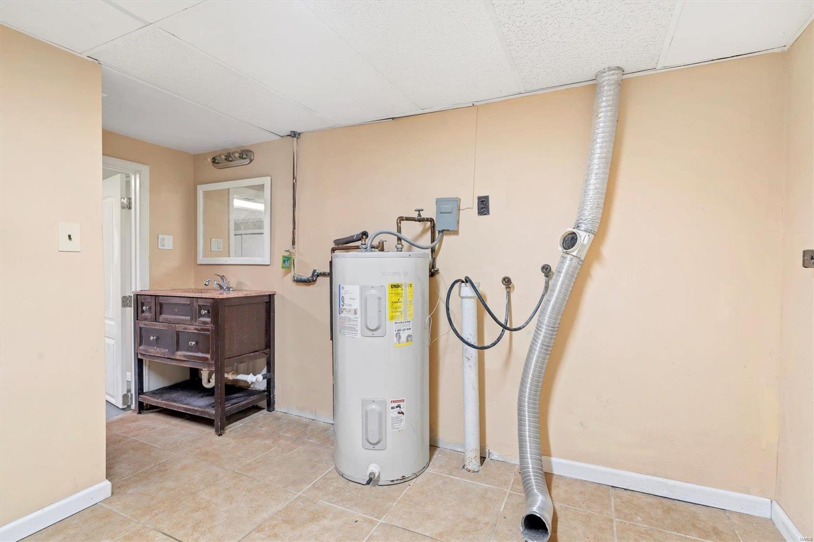 204 Lark Hill Lane Ballwin, MO 63021 - Photo 30 of 43