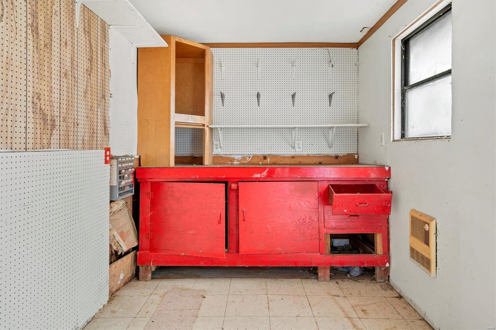 204 Lark Hill Lane Ballwin, MO 63021 - Photo 32 of 43