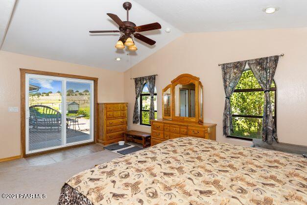 23450 North Ropers Lane Paulden, AZ 86334 - Photo 20 of 29 023_2nd Master Suite