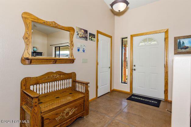23450 North Ropers Lane Paulden, AZ 86334 - Photo 9 of 29 012_Foyer