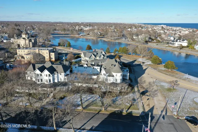 $649,000 | 200 Monmouth Avenue, Unit 21, Spring Lake, NJ 07762