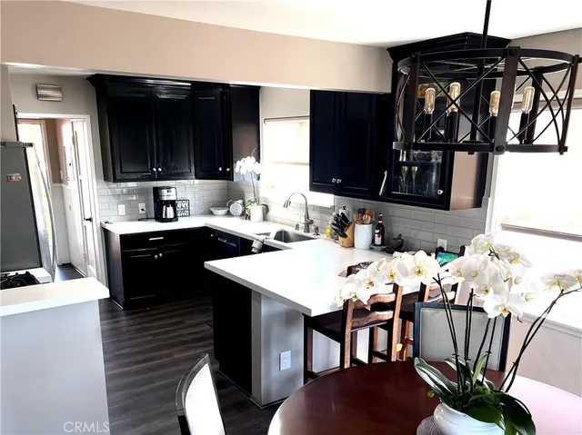 $1,599,900 | 10443 Magnolia Boulevard, North Hollywood, CA 91601