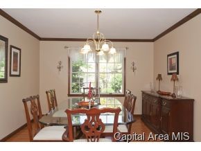 1709 Hunter Ridge Drive Springfield, IL 62704 - Photo 8 of 24 Gallery Image 8