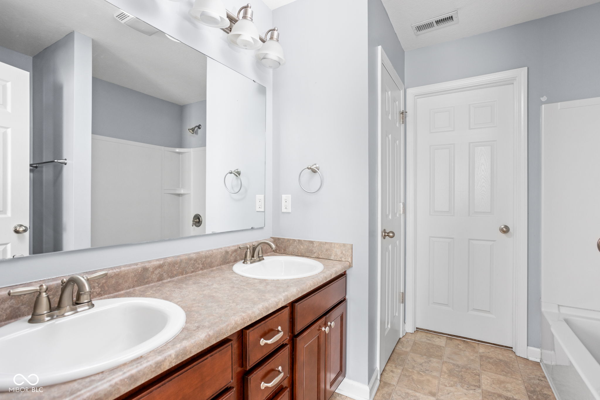 3827 Dusty Sands Road Whitestown, IN 46075 - Photo 17 of 42 Gallery Image 17