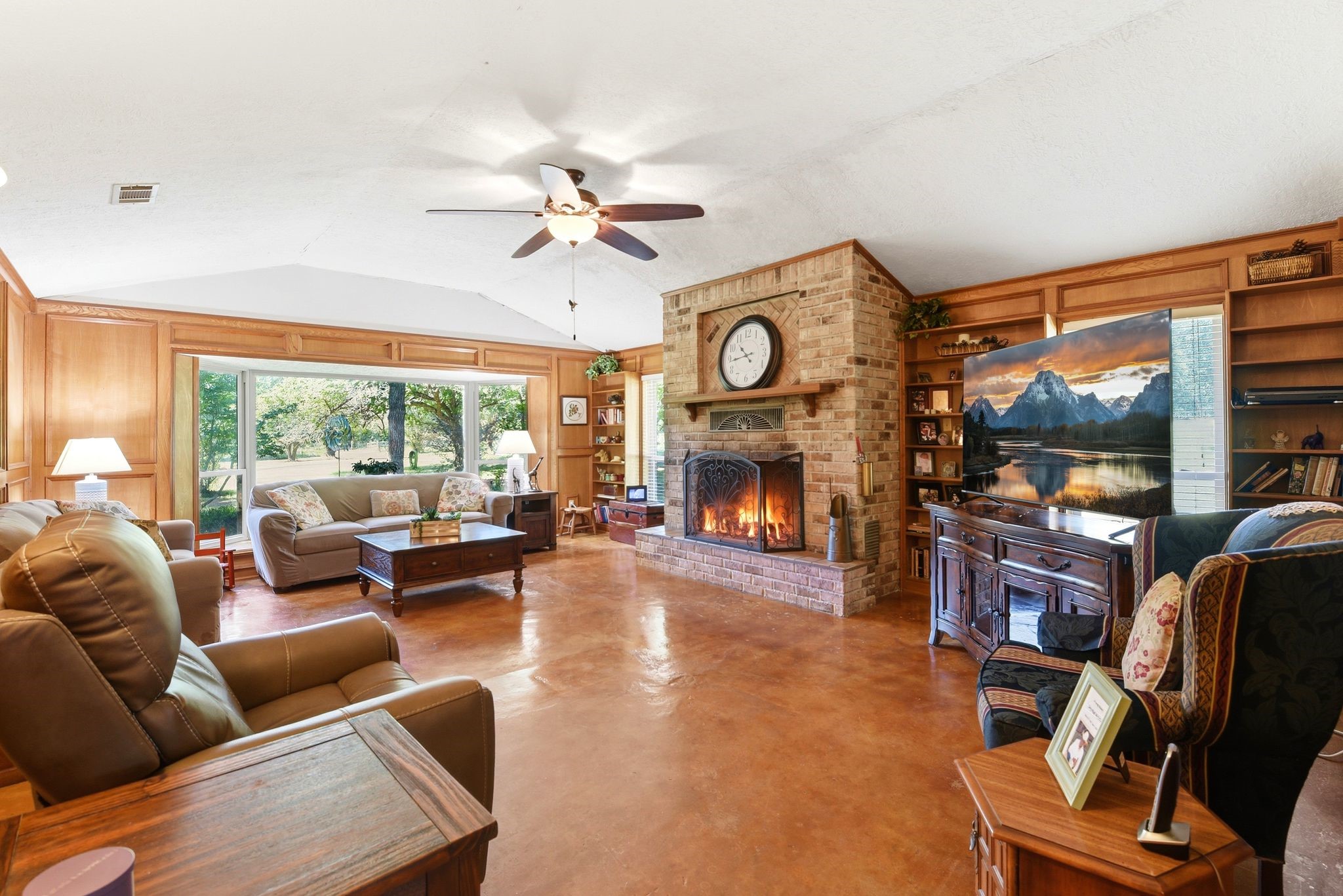 280 McGehee Road Willis, TX 77378 - Photo 8 of 50