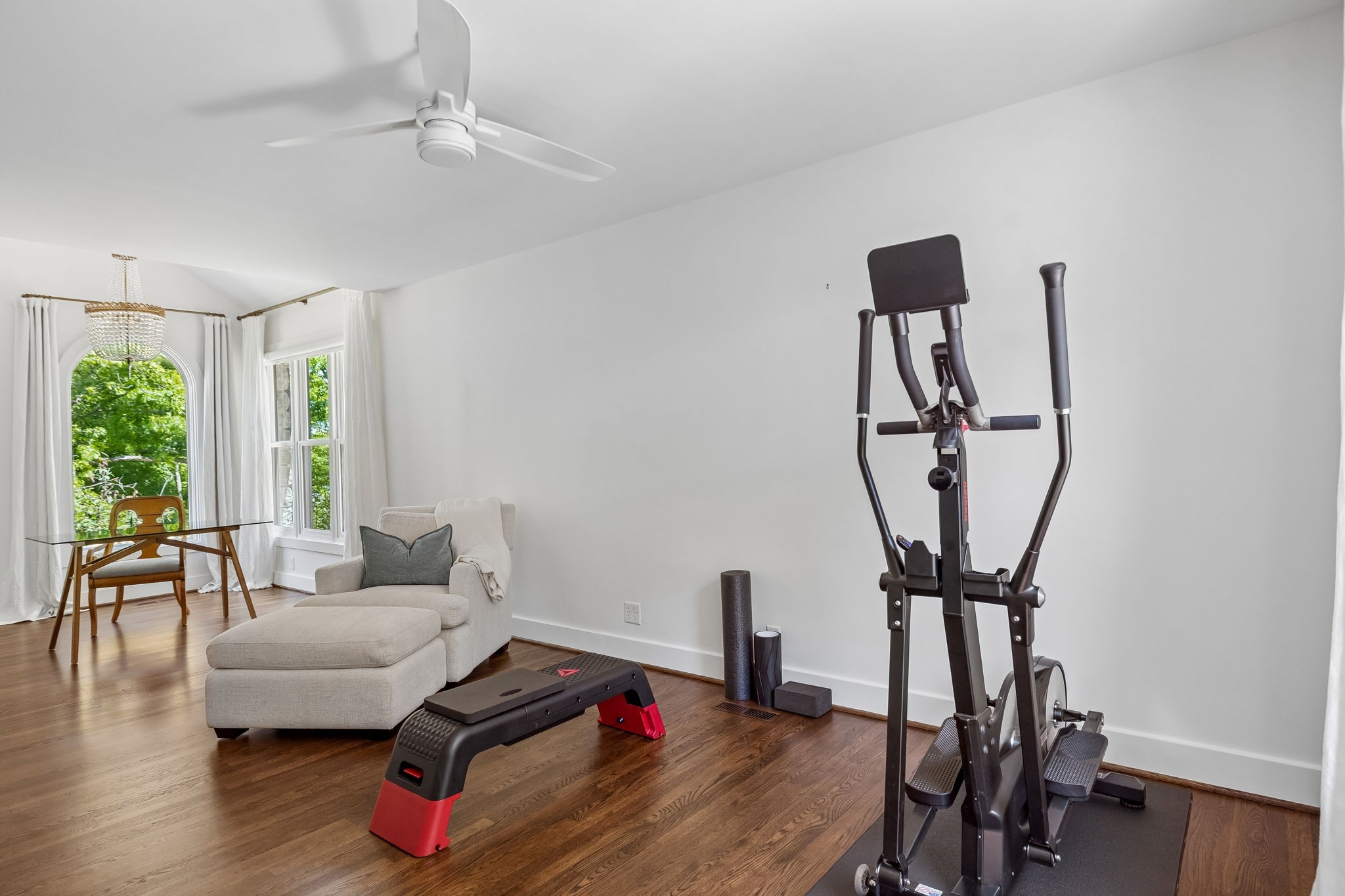 915 Overton Lea Road Nashville, TN 37220 - Photo 35 of 75 a living room with furniture and a wooden floor