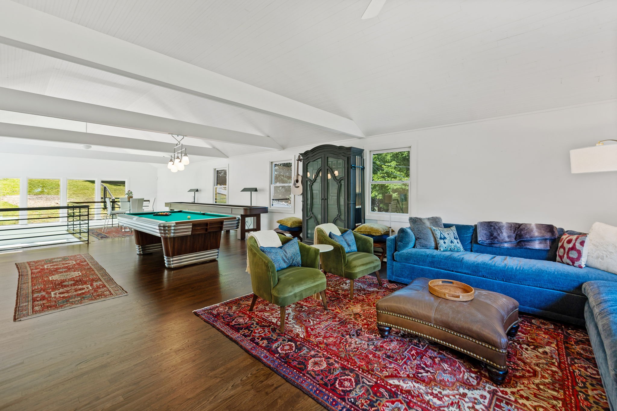 915 Overton Lea Road Nashville, TN 37220 - Photo 61 of 75 a living room with furniture kitchen view and a large window