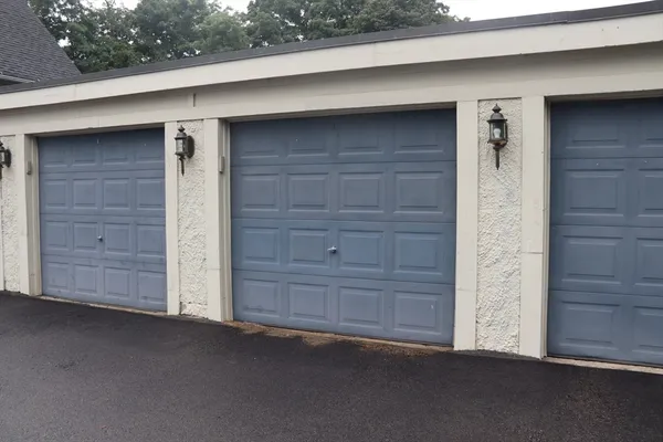 $2,500 | 249 County Street, Unit 2, Attleboro, MA 02703