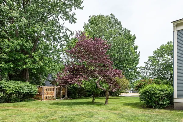 $2,500 | 249 County Street, Unit 2, Attleboro, MA 02703