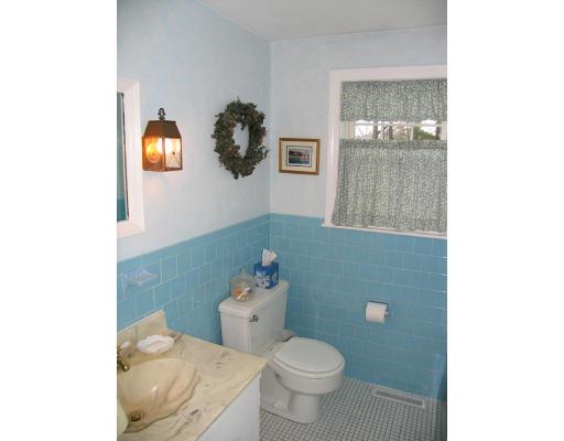 25 Thoreau Road Northborough, MA 01532 - Photo 11 of 19 Gallery Image 11