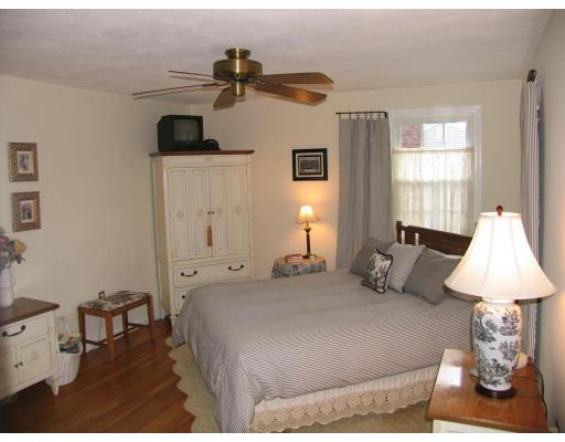 25 Thoreau Road Northborough, MA 01532 - Photo 16 of 19 Gallery Image 16