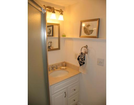 25 Thoreau Road Northborough, MA 01532 - Photo 17 of 19 Gallery Image 17