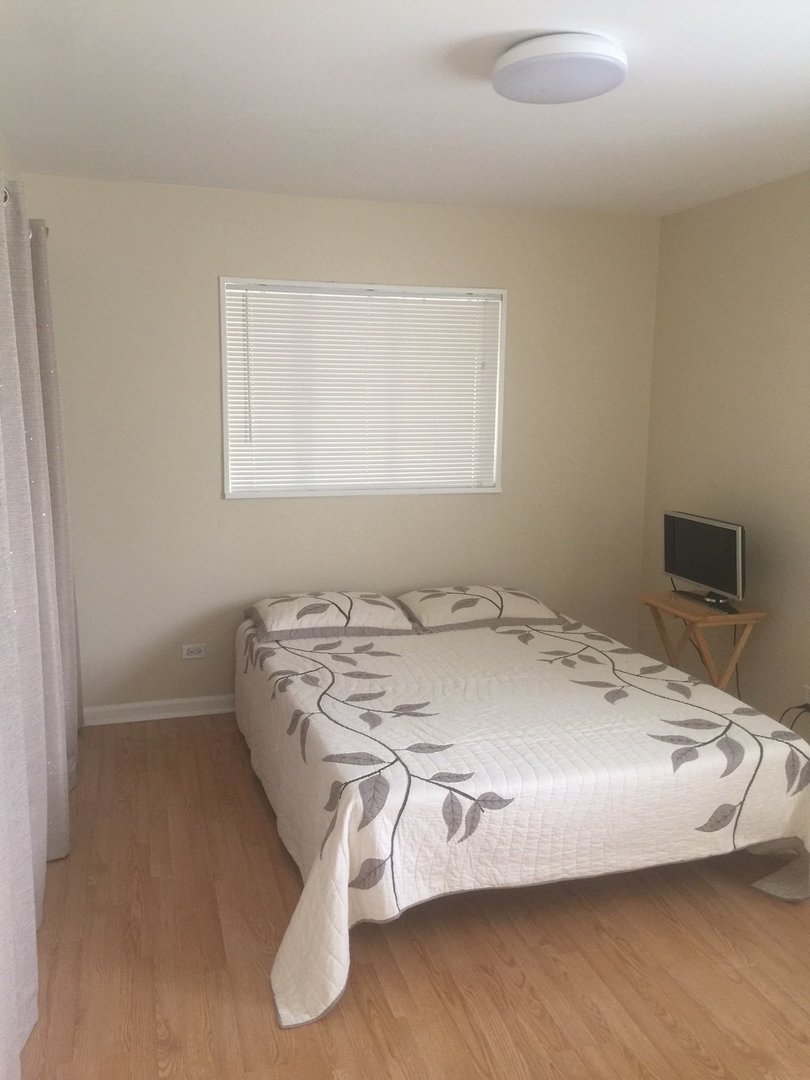 215 Westview Street Hoffman Estates, IL 60169 - Photo 14 of 25