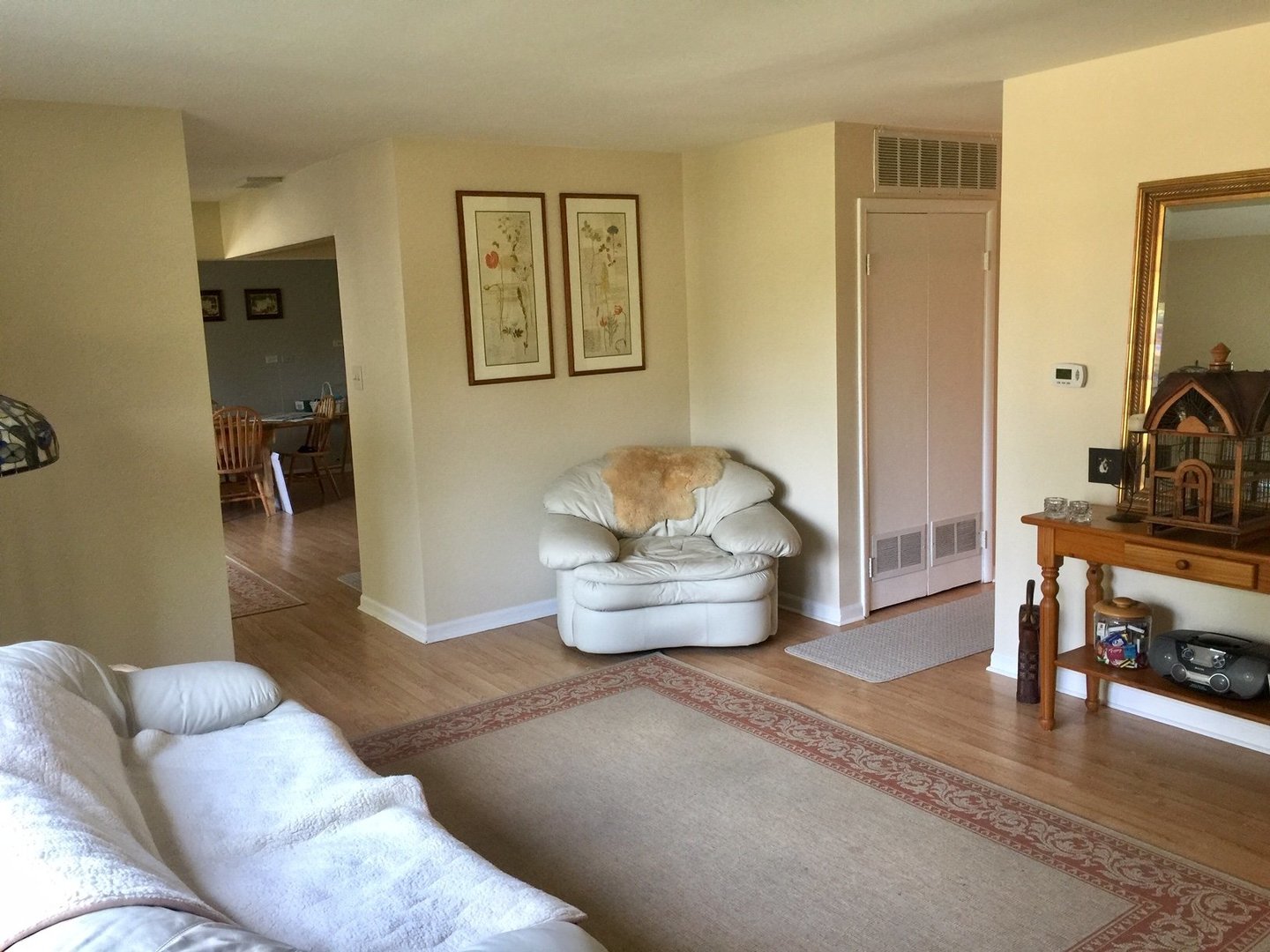 215 Westview Street Hoffman Estates, IL 60169 - Photo 8 of 25