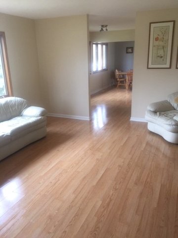 215 Westview Street Hoffman Estates, IL 60169 - Photo 9 of 25