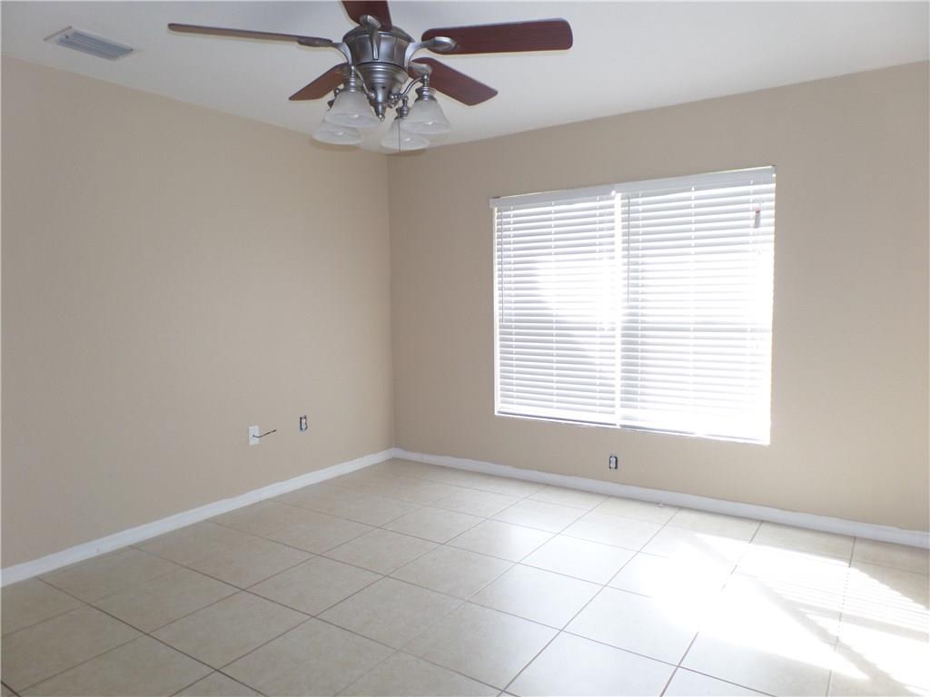 2286 Southeast Avalon Road Port St. Lucie, FL 34952 - Photo 17 of 35