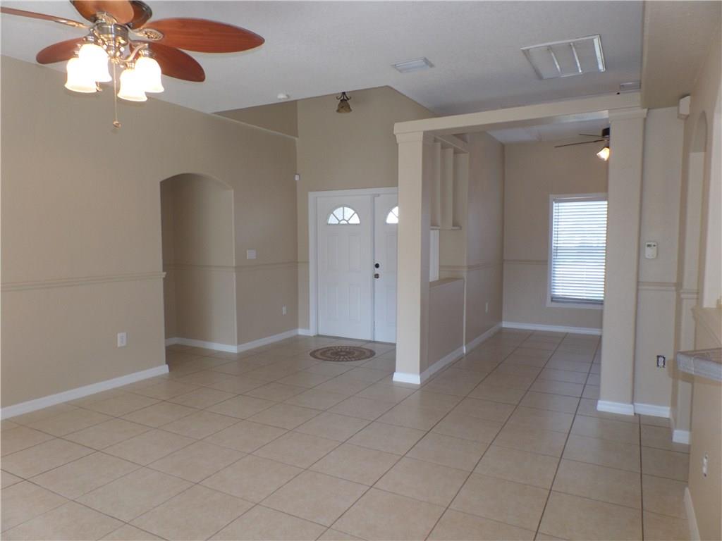 2286 Southeast Avalon Road Port St. Lucie, FL 34952 - Photo 4 of 35