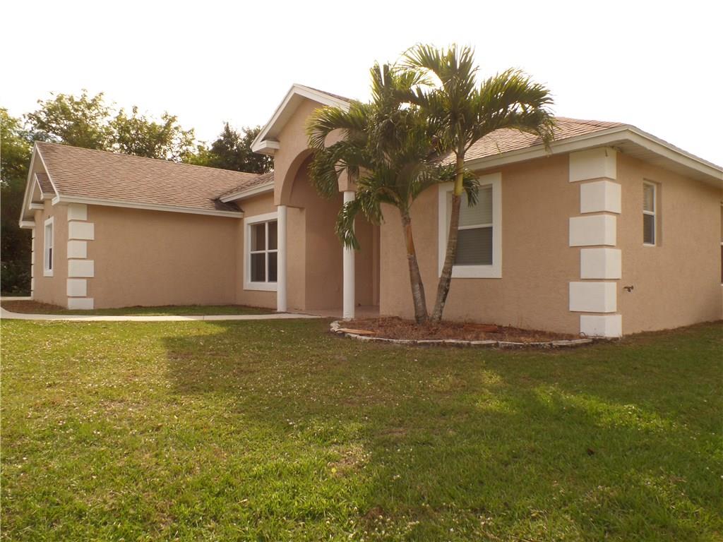 2286 Southeast Avalon Road Port St. Lucie, FL 34952 - Photo 33 of 35